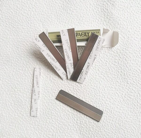 Lame à sourcils 30 pcs